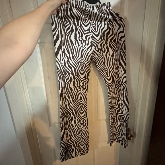 Animal Print Leggings - Picture 2 of 3